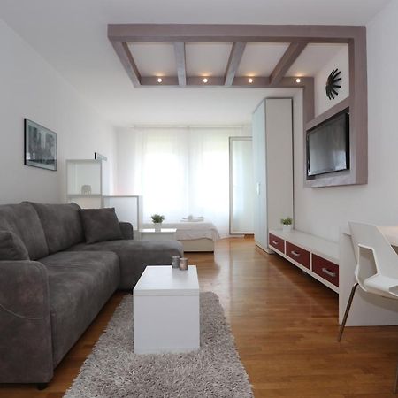 New Belgrade Apartment Belville, Parking 5 Evra Dan Экстерьер фото